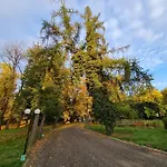 Dwor - House Of Rosenthal Villa Podstolice