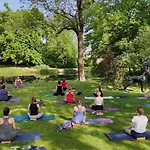 Dwor - House Of Rosenthal *