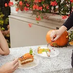 Villa Dwor - House Of Rosenthal