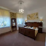 Dwor - House Of Rosenthal *