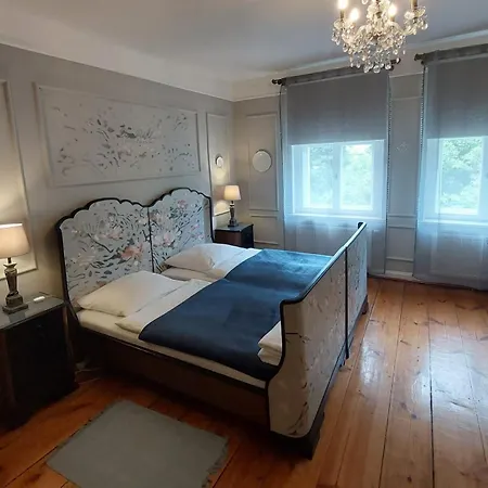 Vila Dwor - House Of Rosenthal Podstolice