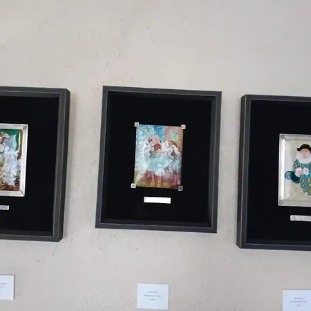 Dwor - House Of Rosenthal Vila *