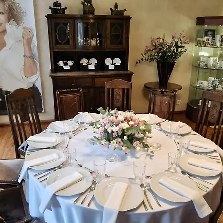 Villa Dwor - House Of Rosenthal Podstolice