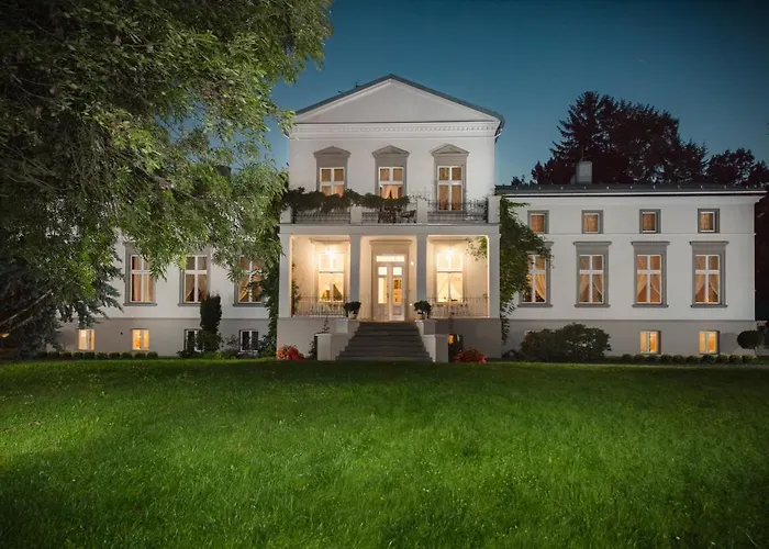 Dwor - House Of Rosenthal Villa