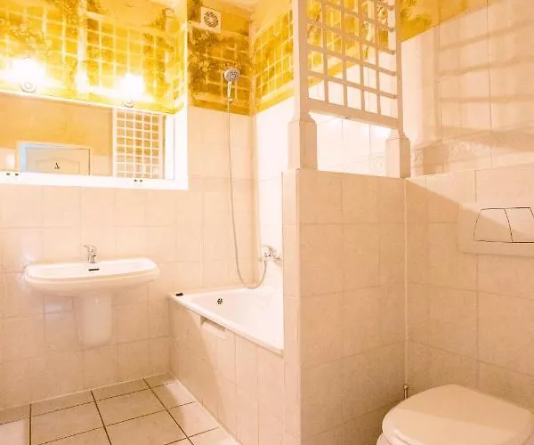 Villa Dwor - House Of Rosenthal