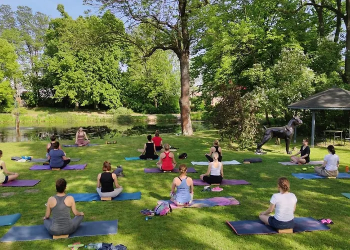 Dwor - House Of Rosenthal *