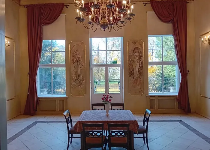 Dwor - House Of Rosenthal Villa Podstolice