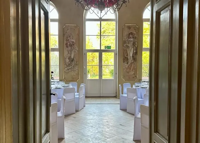 Dwor - House Of Rosenthal