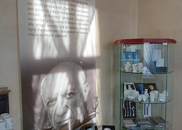 Dwor - House Of Rosenthal * Podstolice